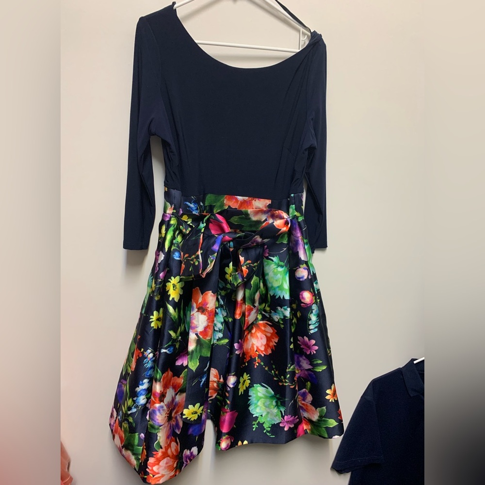 Jessica Howard Size 14 Navy and Floral Dress - Like New